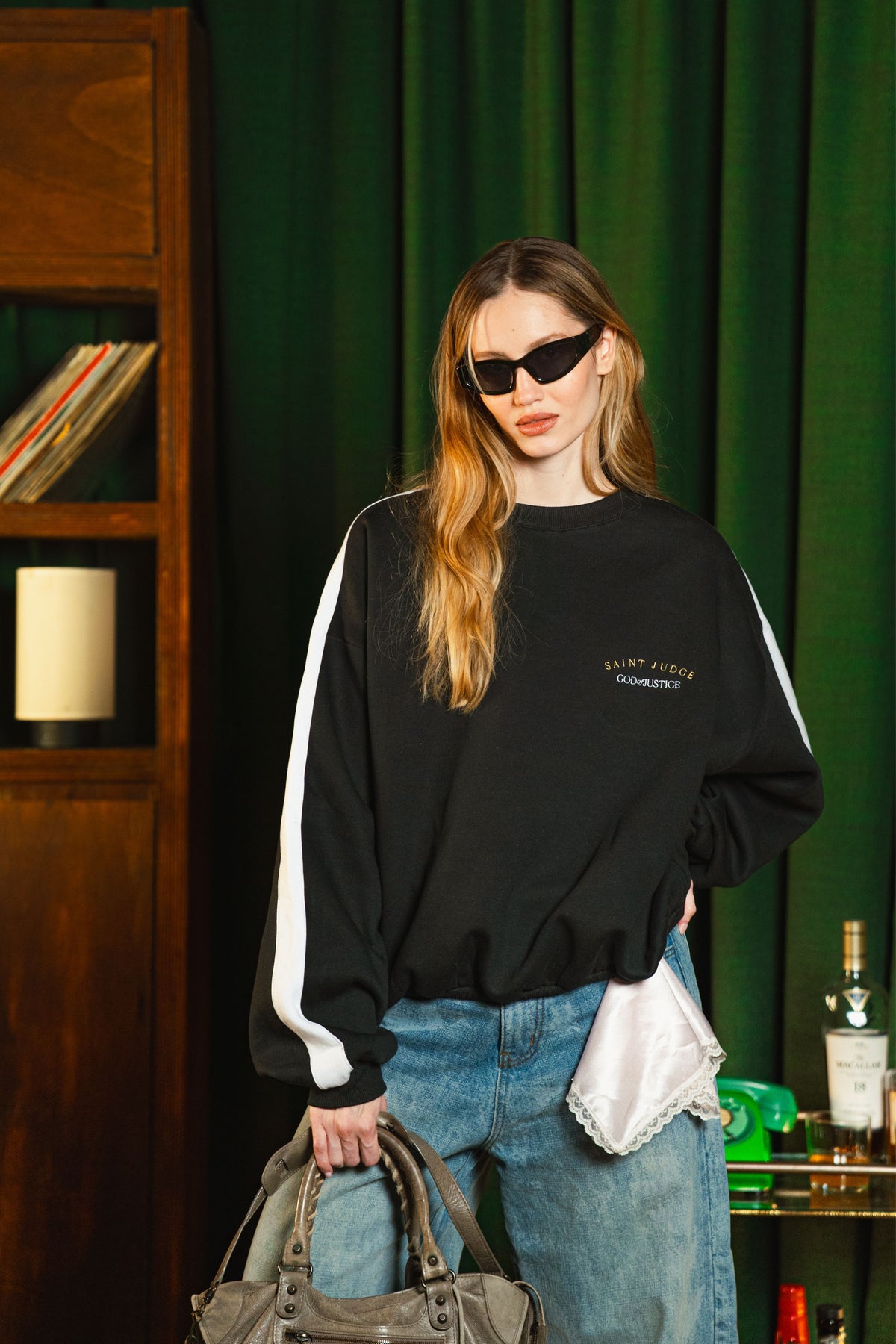 Crewneck One Stripe God of Justice Preto