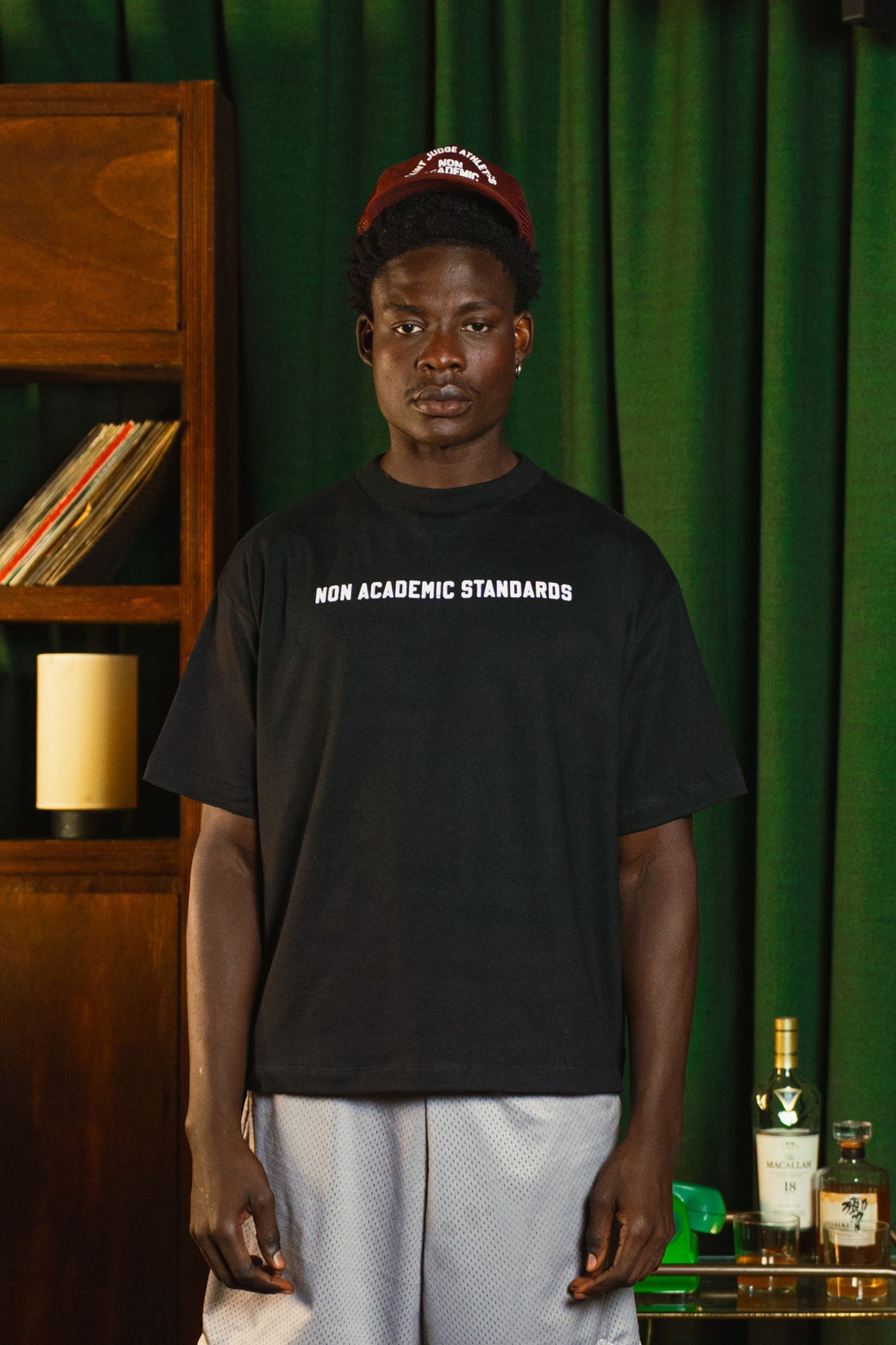 Camiseta Non Academic Standards